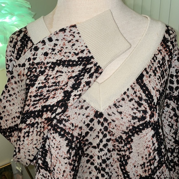 Lovely snake print sweater by River Island - Picture 3 of 7